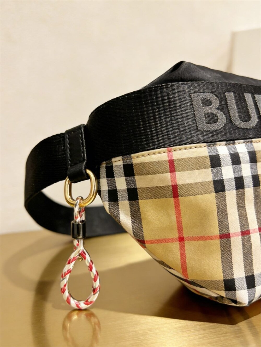 Burberry Vintage Check Belt Bag - Picture 6 of 6